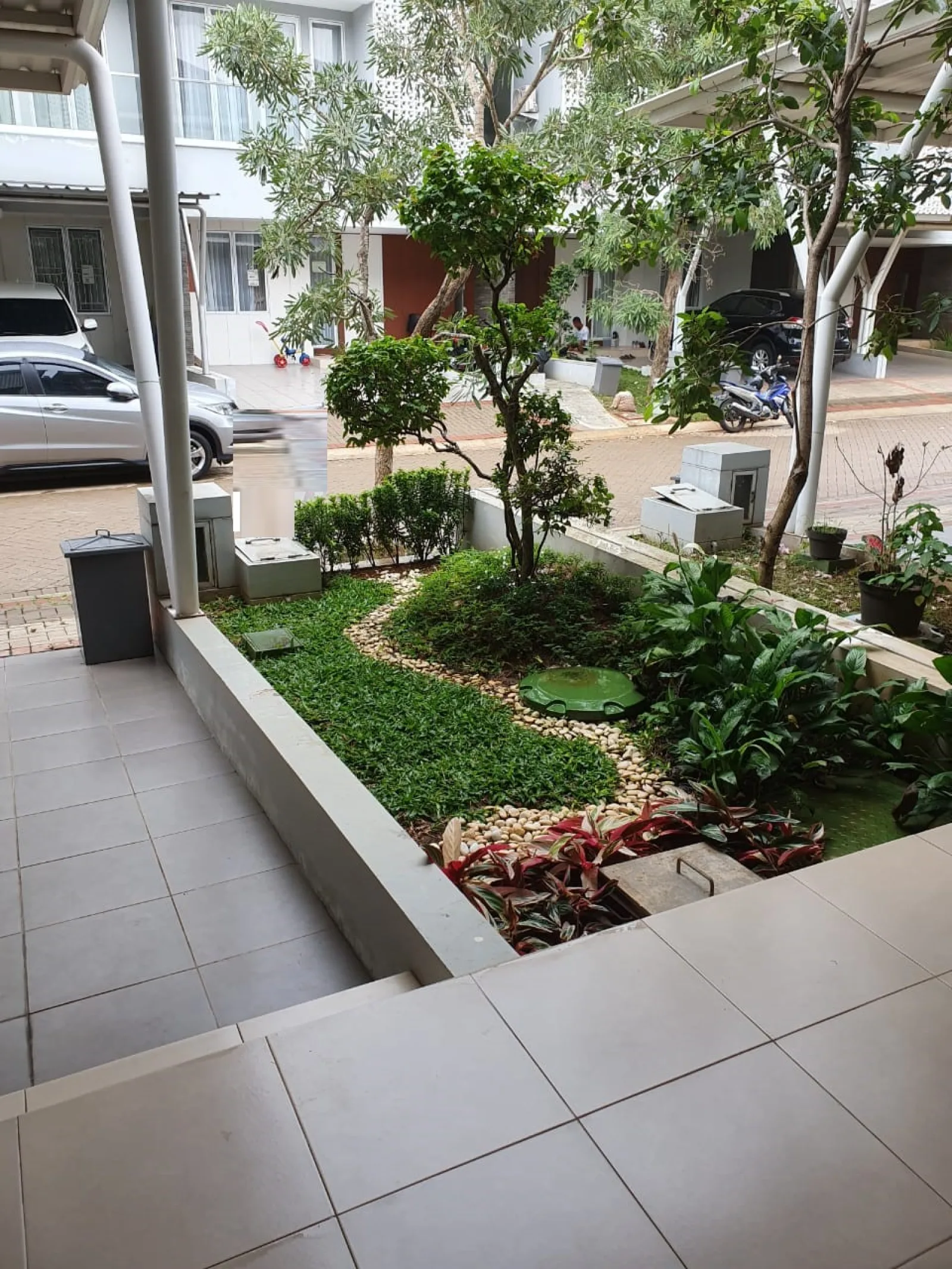 Rumah Dijual di Discovery Lumina, 2 Lantai dengan 4 Kamar dan SHM
