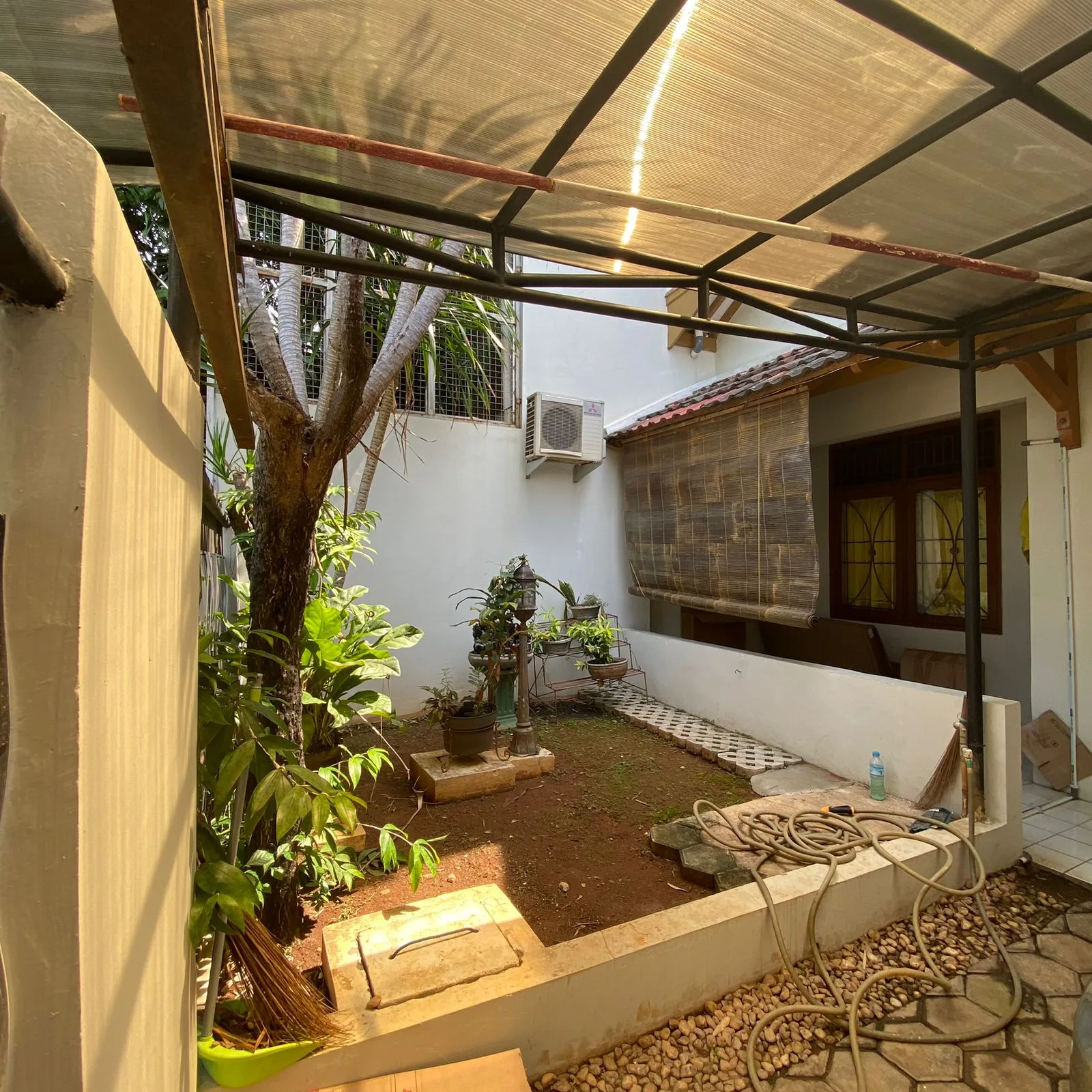 Rumah Dijual di Cucur Timur, 1 Lantai dengan 4 Kamar Tidur dan SHM