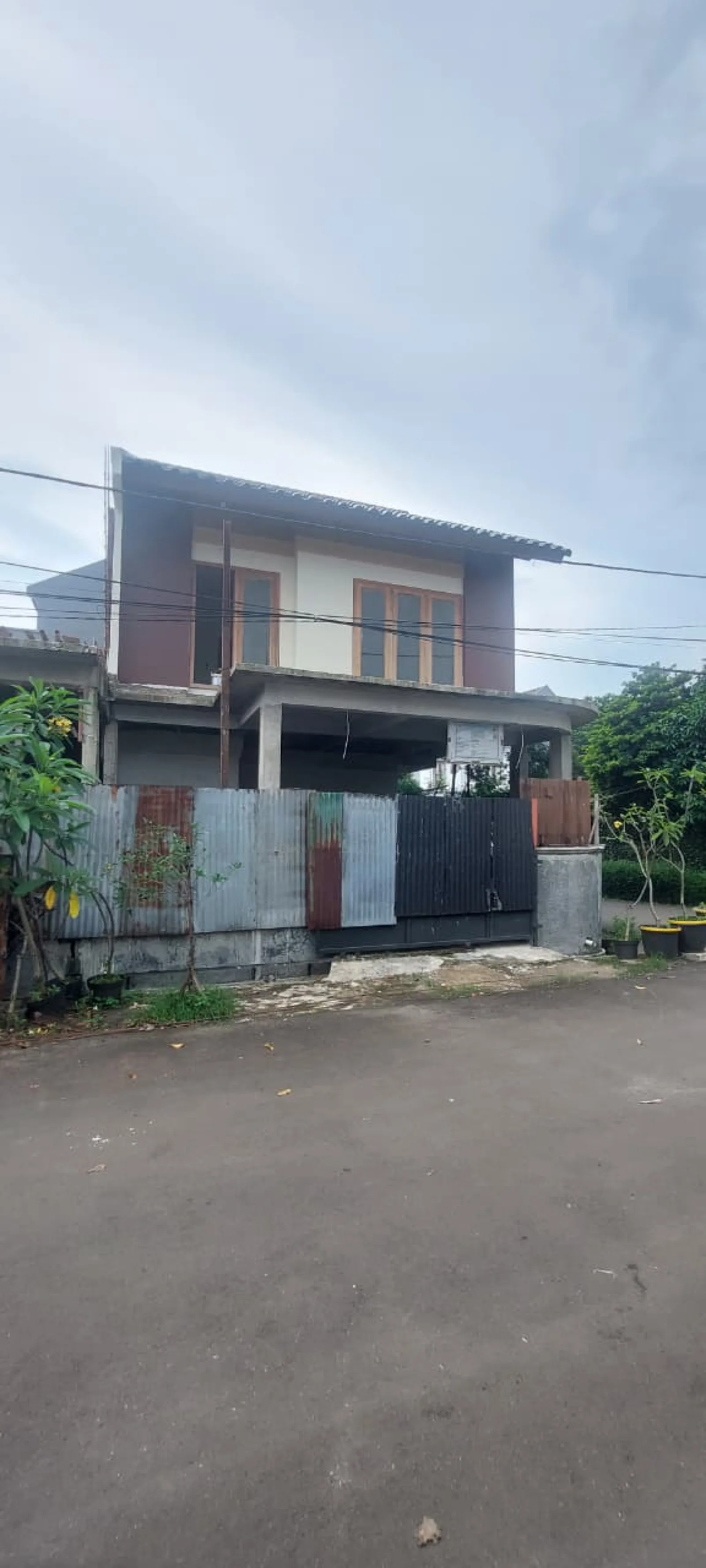 Rumah Dijual di Villa Bintaro Indah, 2 Lantai Nyaman Siap Huni SHM