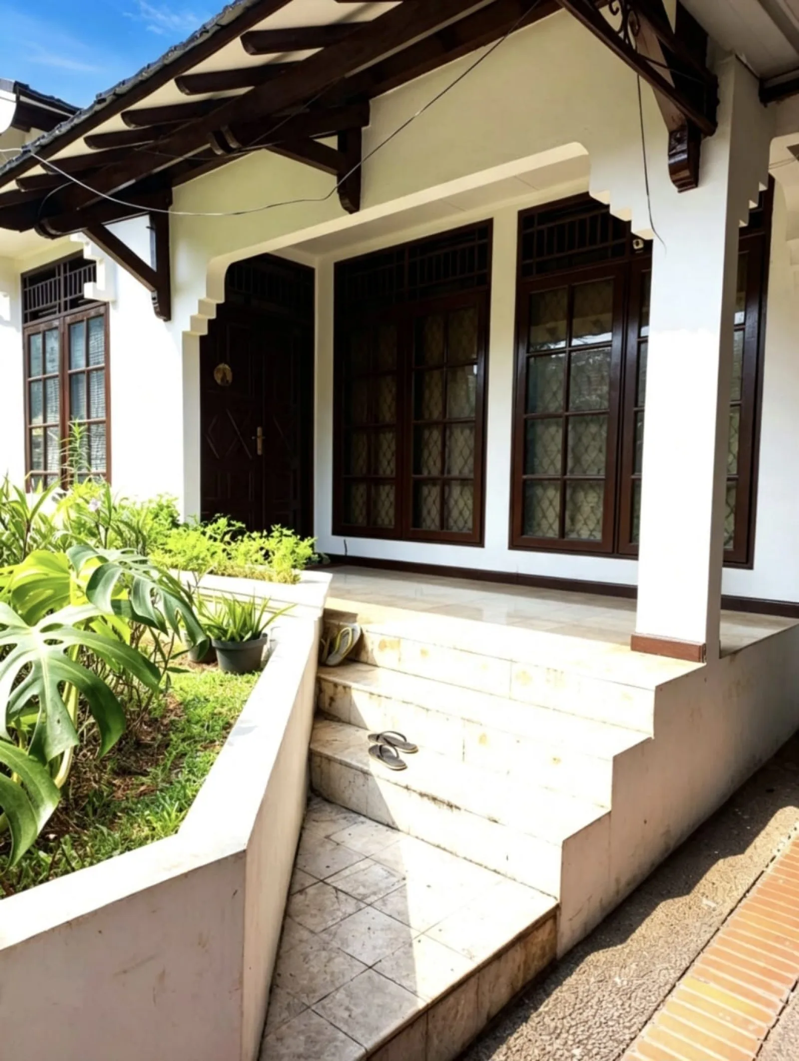 Rumah Dijual di Sektor 2 Rp 5,8 Miliar, LT 394 m², 4+1 Kamar Tidur
