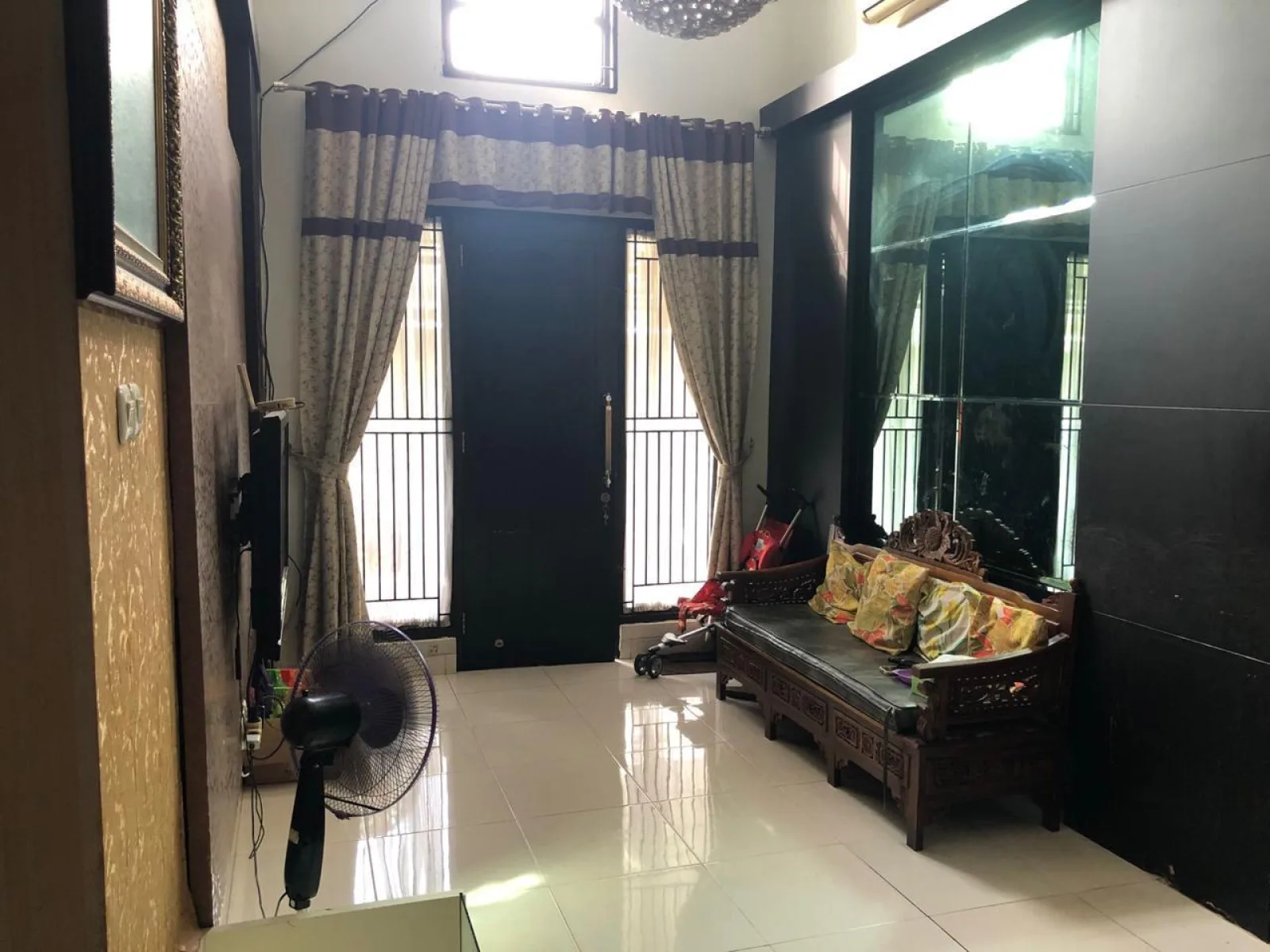 Rumah Nyaman di Serpong dengan 3 Kamar Tidur dan Kitchen Set